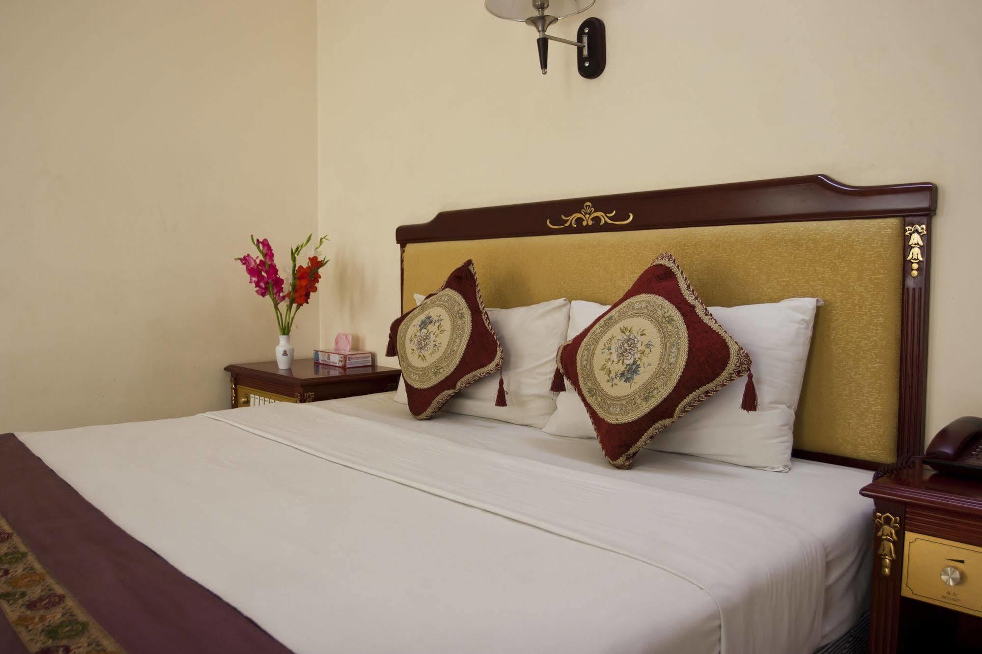 Hotel Metro International Силхет Экстерьер фото